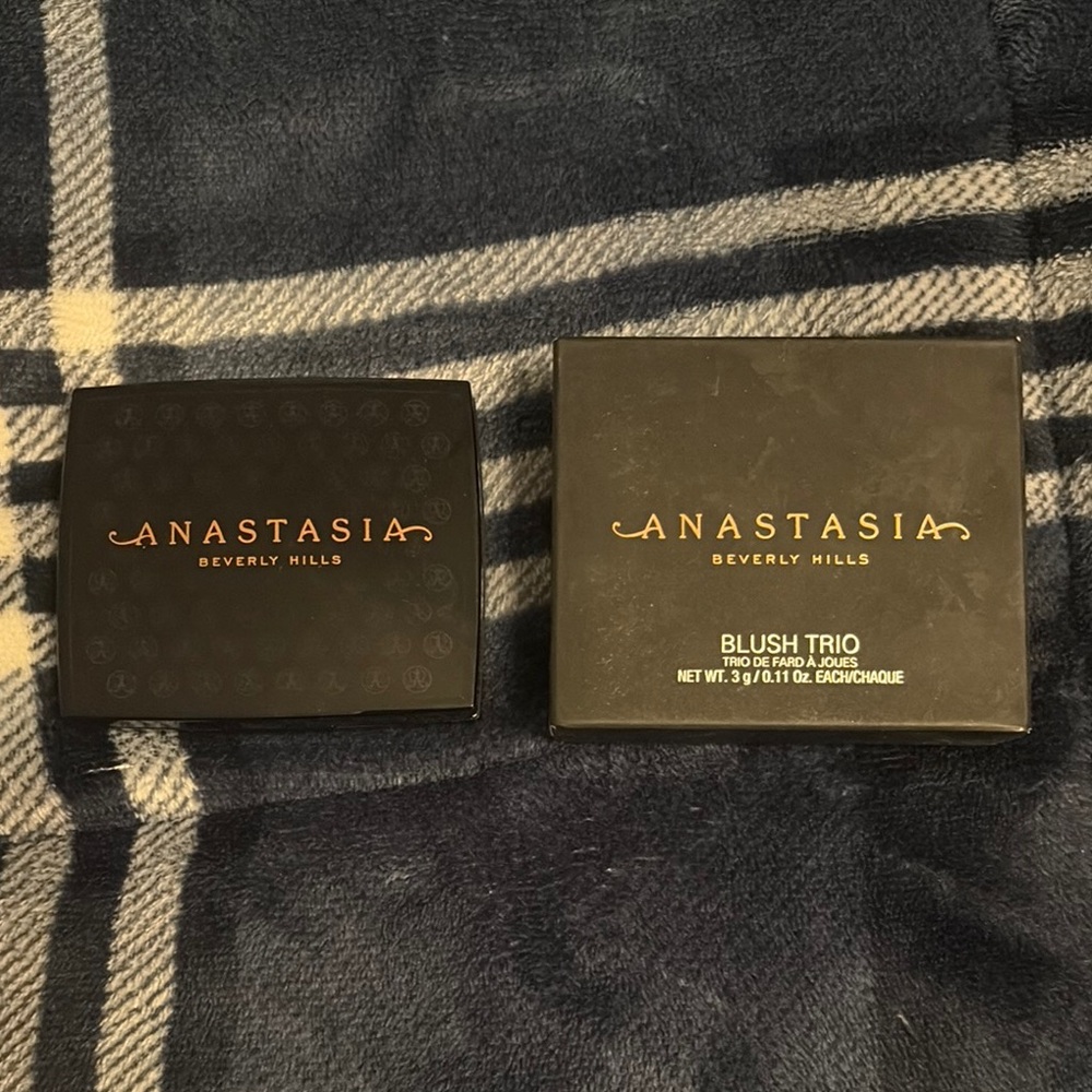 Anastasia Beverly Hills Black Blush Trio (new)